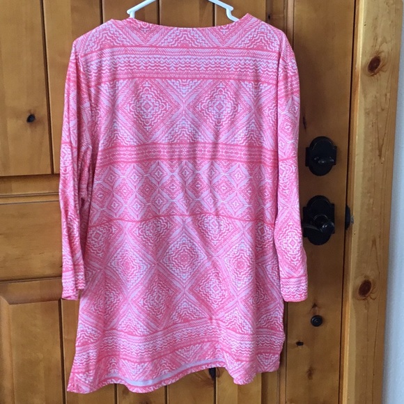 Woman’s loose-fitting top by erika, peachy pink ikat print, size XL - Picture 2 of 16